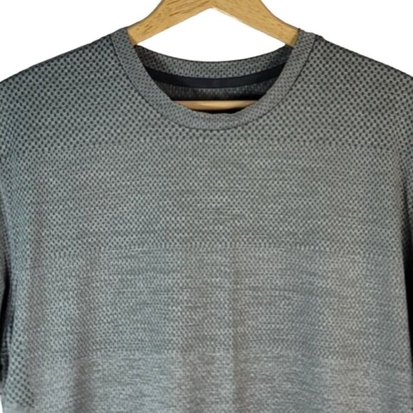 Champion Mens Power Core Shirt Gray Large Crew Neck Short Sleeve Active Athletic - Picture 2 of 7